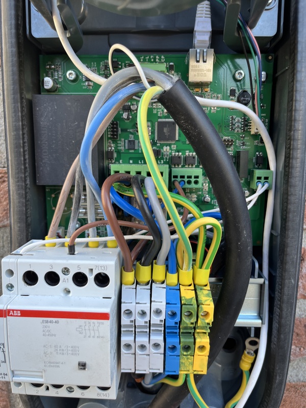 Afbeeldingslocatie: https://tweakers.net/i/tpwnf40HL9RS8cRdLS-xb0Q50OM=/x800/filters:strip_icc():strip_exif()/f/image/a2PHpEYPIUAqpeqLeEnvB2M7.jpg?f=fotoalbum_large