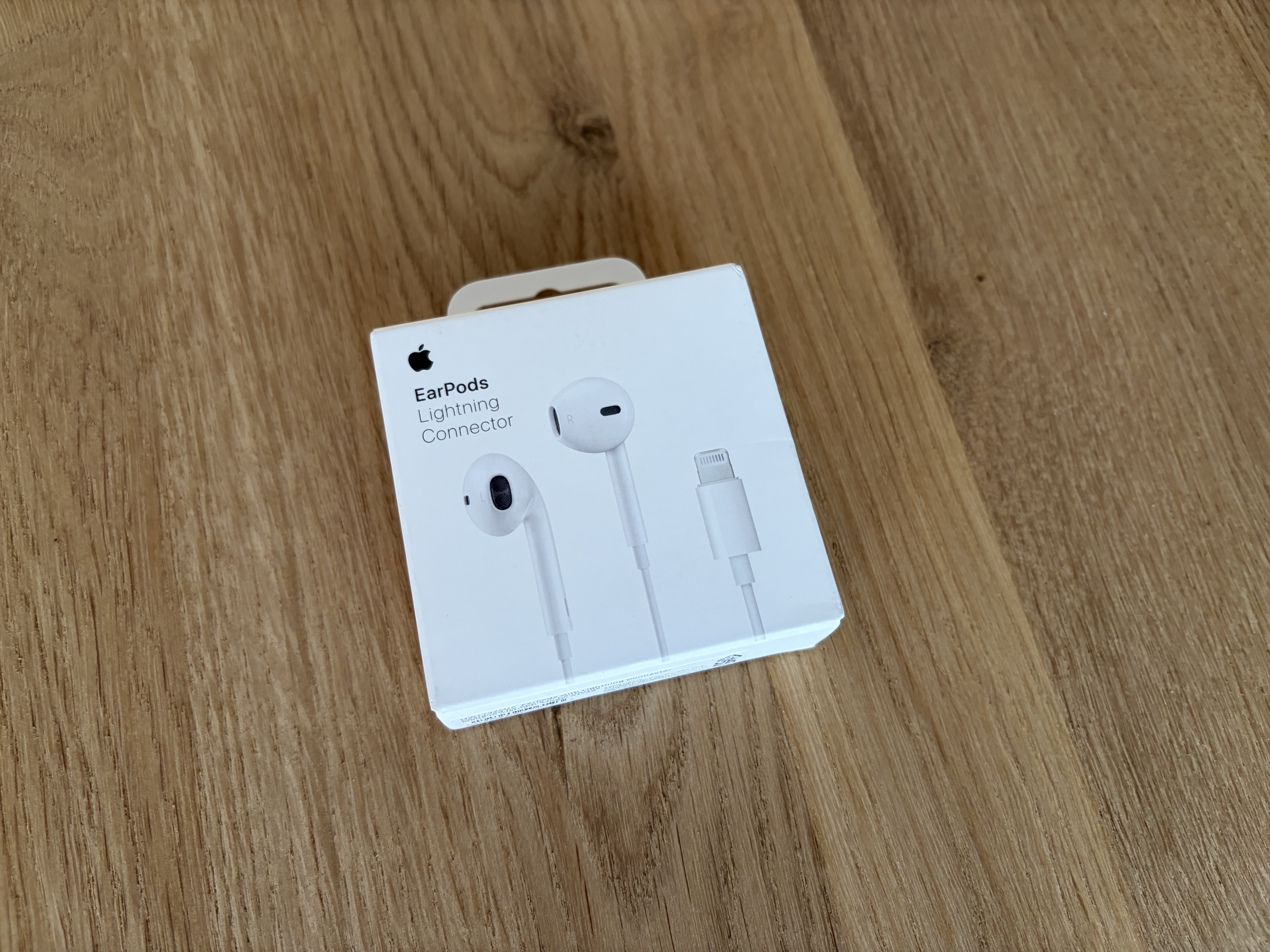 Apple EarPods (met Lightning connector) aangeboden - Vraag & Aanbod ...