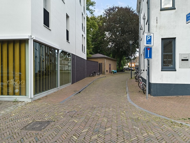 Afbeeldingslocatie: https://tweakers.net/i/ttTCBI6xMccGxRtxX3w6n5SnW-E=/620x/filters:strip_icc():strip_exif()/m/916291/1Ssgz1iwJZE81PcVE4y0Qfo8BZaE1BDiYhWV1hNRh3pFoMRrwl.jpeg?f=620xauto