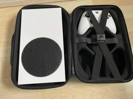 Afbeeldingslocatie: https://tweakers.net/i/tto-YdBov416XZ2N_xuplh0rTPU=/full-fit-in/4920x3264/filters:max_bytes(3145728):no_upscale():strip_icc():fill(white):strip_exif()/f/image/ndB3qOJ2GcPy1kQlOBzqslE2.jpg?f=user_large