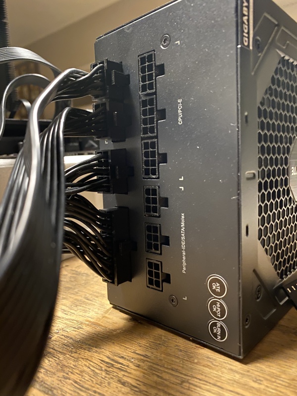 Afbeeldingslocatie: https://tweakers.net/i/tvaXEGxduX7G-Xeix3cLWW0vyIY=/x800/filters:strip_icc():strip_exif()/f/image/QxuNY1YsFYsQAs1e5jio6sAy.jpg?f=fotoalbum_large