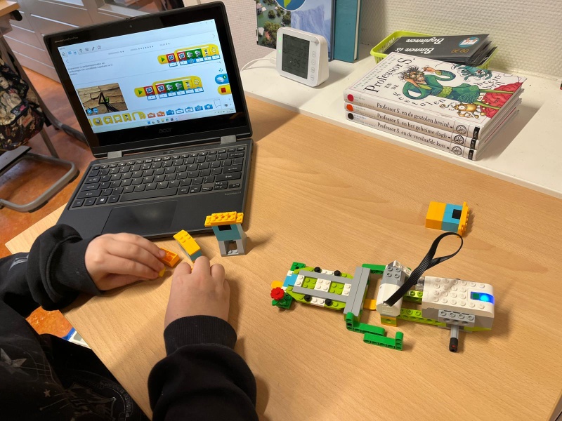 Afbeeldingslocatie: https://tweakers.net/i/u-8T3T0G-v0QfHqKLQh_xzlyfL8=/800x/filters:strip_icc():strip_exif()/f/image/9FtcjfkYk9bBFLEWy1jDaPsH.jpg?f=fotoalbum_large