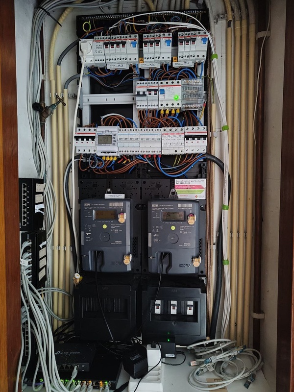 Afbeeldingslocatie: https://tweakers.net/i/u-drp08Ls1O9AtMHpq9ByWndrzk=/x800/filters:strip_icc():strip_exif()/f/image/JvxuiCQBSQz4rBXvFaly654O.jpg?f=fotoalbum_large