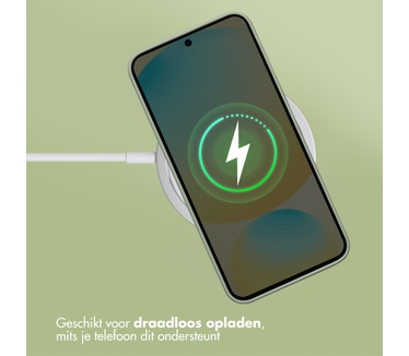 Accezz Liquid Silicone Backcover met MagSafe