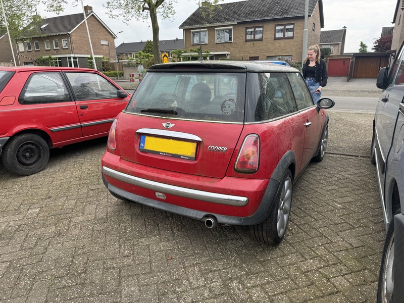 Afbeeldingslocatie: https://tweakers.net/i/u5h7iFXaiE77xugU9THL-TgL8No=/800x/filters:strip_icc():strip_exif()/f/image/hquP88Da0rT2c5U0L3PMaRIb.jpg?f=fotoalbum_large