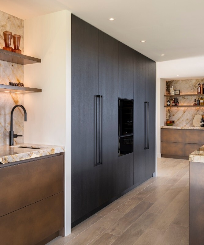 Afbeeldingslocatie: https://tweakers.net/i/u9RzDWNeiHfkQMOFkVH8fVLkSJ8=/fit-in/4920x3264/filters:max_bytes(3145728):no_upscale():strip_icc():strip_exif()/f/image/U7XKCbihM8zomY3YrOqZGkZB.jpg?f=user_large