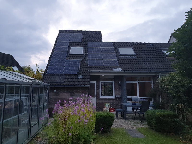 Afbeeldingslocatie: https://tweakers.net/i/uCJ1YPj2Jm0l3l8Aj5GESTSDRjE=/800x/filters:strip_icc():strip_exif()/f/image/7PZTVIgIMrClSQooPsgteHlY.jpg?f=fotoalbum_large