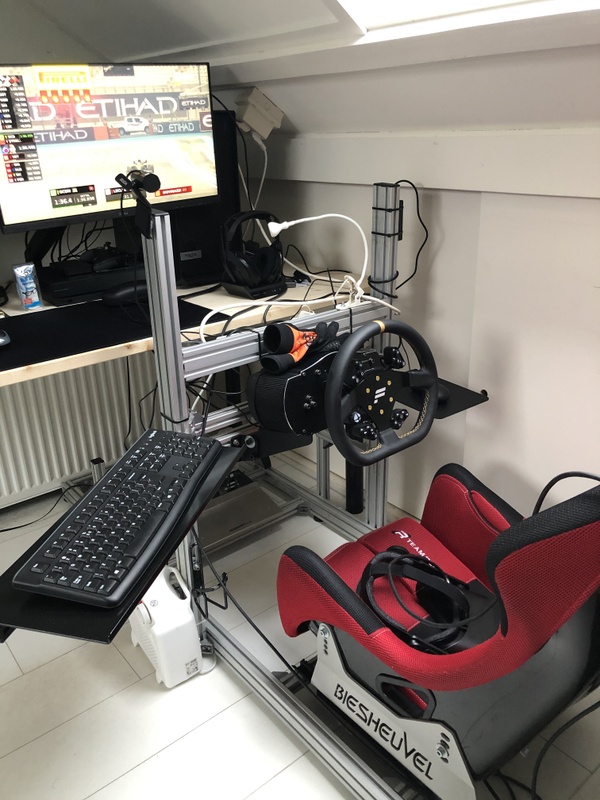 Afbeeldingslocatie: https://tweakers.net/i/uDY3Od_3RqclTFl71fz85OCidTI=/x800/filters:strip_icc():strip_exif()/f/image/2F1EsHGgnK979prMMjm0GHj3.jpg?f=fotoalbum_large