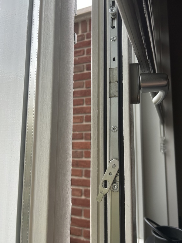 Afbeeldingslocatie: https://tweakers.net/i/uHSkU_3w0kG807g4m0rEjf9nimI=/x800/filters:strip_icc():strip_exif()/f/image/h18YT2FacUUPPm17e2DZxbC6.jpg?f=fotoalbum_large