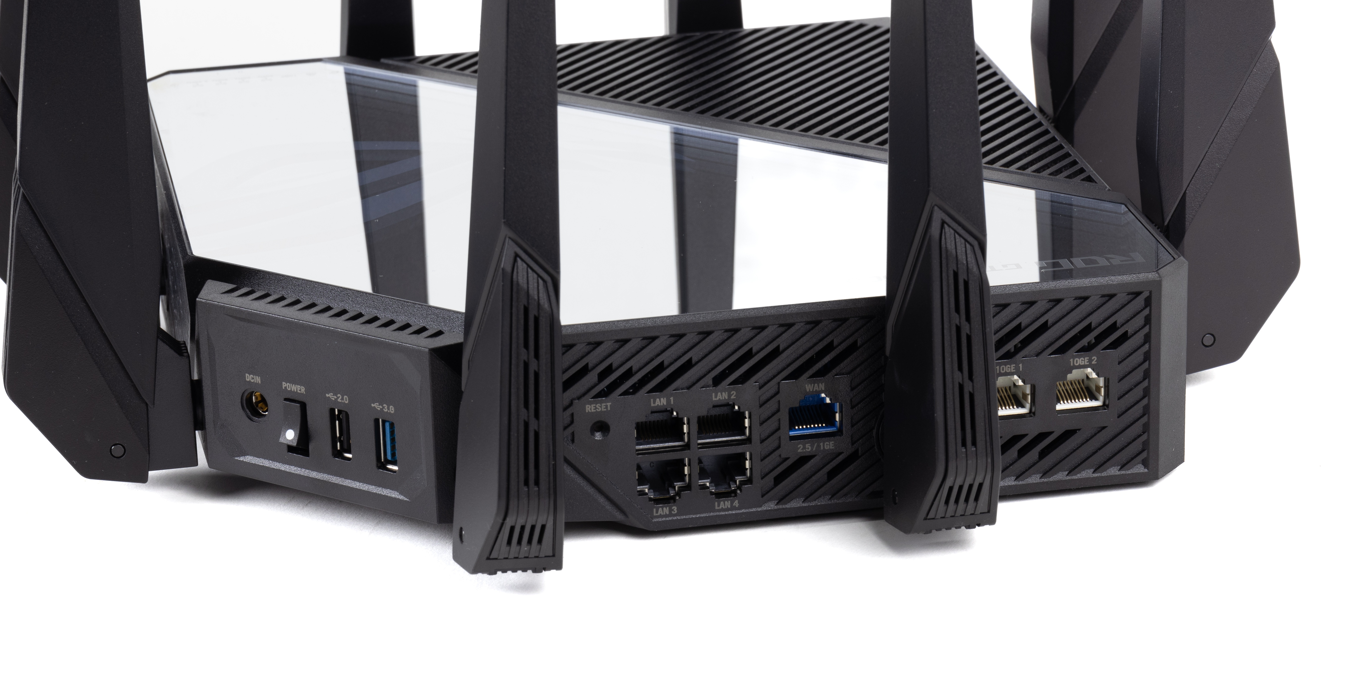 ASUS ROG Rapture GT-AXE16000 Review - Tweakers