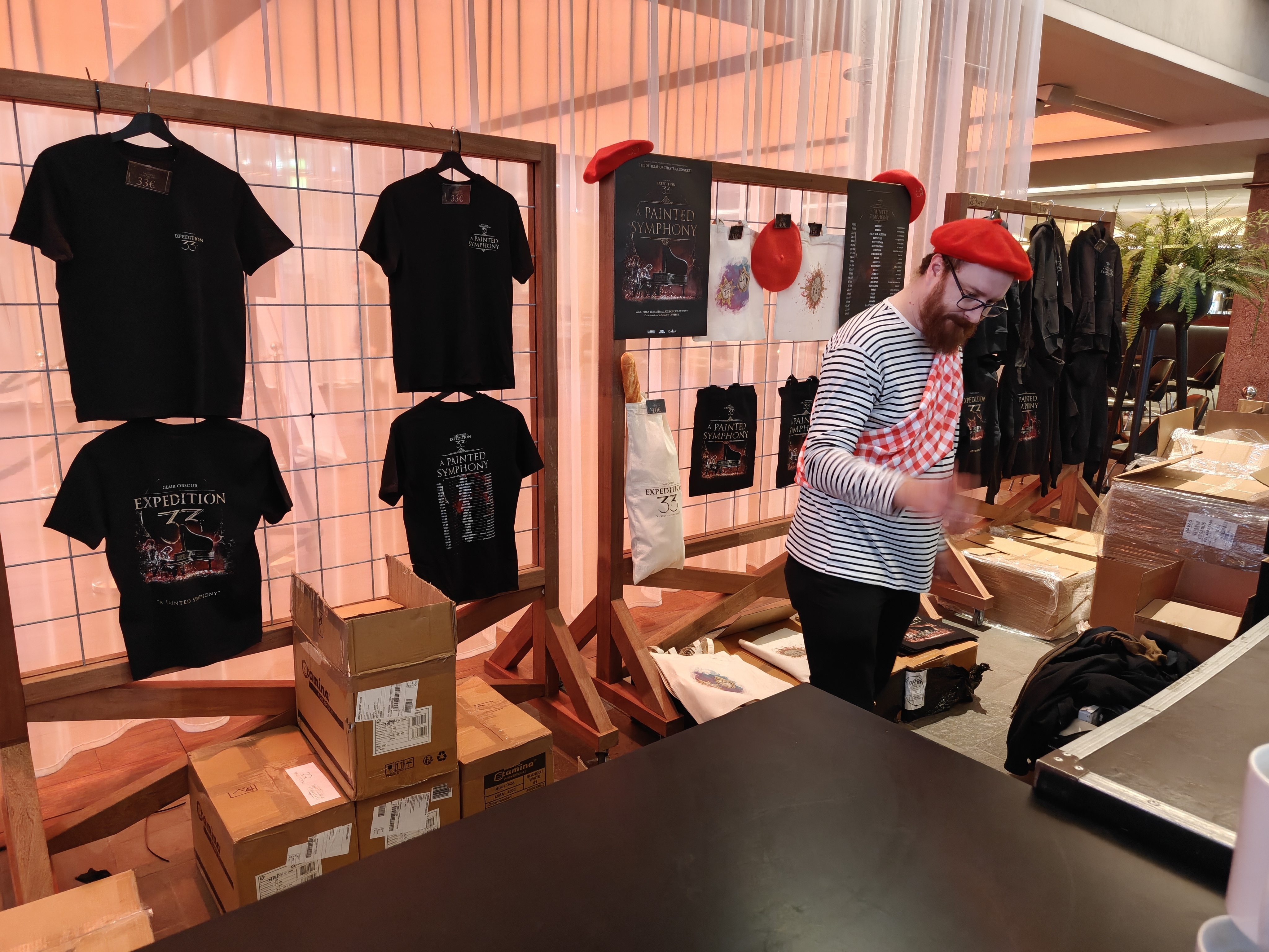 Afbeeldingslocatie: https://tweakers.net/i/uNg6YfMDYDbN8bxf9gcZ_Z-jMQI=/fit-in/4920x3264/filters:max_bytes(3145728):no_upscale():strip_icc():strip_exif()/f/image/JSvhtirM9jht8ogvov8DO8Ur.jpg?f=user_large