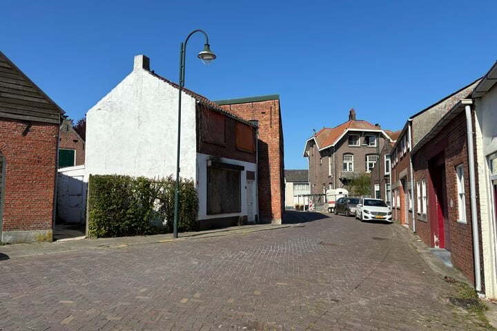 Afbeeldingslocatie: https://tweakers.net/i/uPCM8FD6m7oFF1NYEJ781C0gJq8=/fit-in/4920x3264/filters:max_bytes(3145728):no_upscale():strip_icc():strip_exif()/f/image/54yKh2szj8705sPD7znA0KR6.jpg?f=user_large