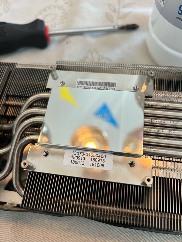 Afbeeldingslocatie: https://tweakers.net/i/uPNMr5MSmwTHa3e0HgE63hoQO_s=/x800/filters:strip_icc():strip_exif()/f/image/zlP7XALktNzBKLpZWeo5pSaL.jpg?f=fotoalbum_large