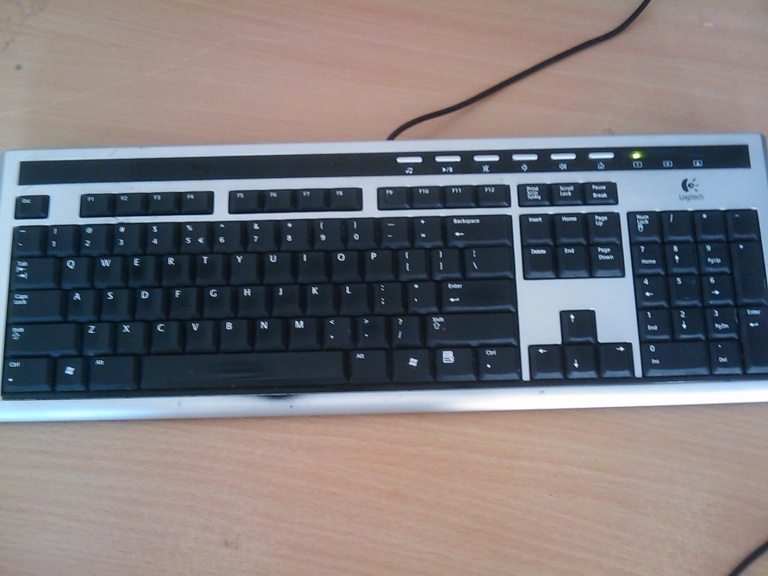 Logitech UltraX Premium Keyboard (Qwerty) - Cidious - Product reviews ...