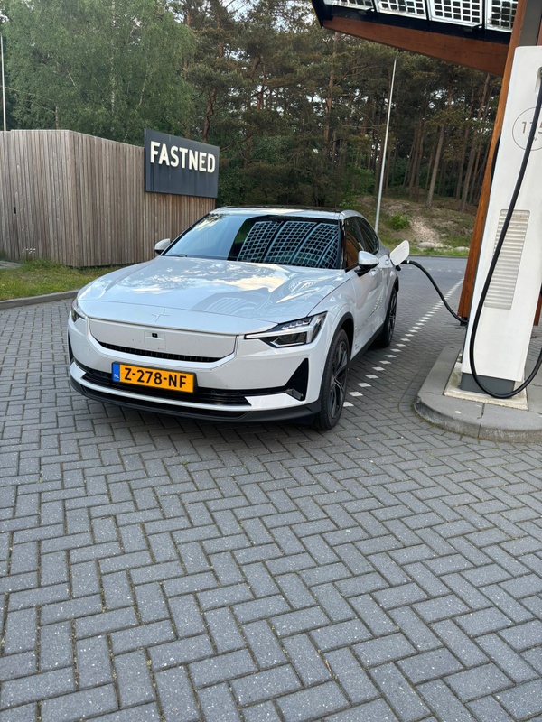 Afbeeldingslocatie: https://tweakers.net/i/uUpwDAWNdAFo3vhA0zRF7azrU04=/x800/filters:strip_icc():strip_exif()/f/image/05oAVeWKtKZSEPN0FynrpUaY.jpg?f=fotoalbum_large