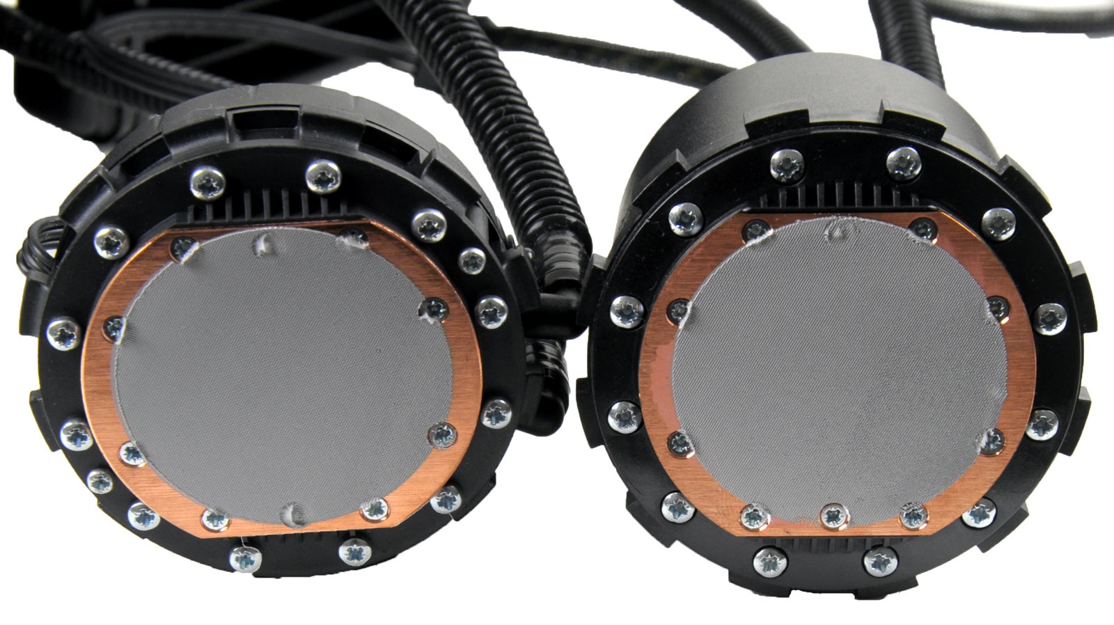Corsairs H70-processorkoeler getest - Review - Tweakers