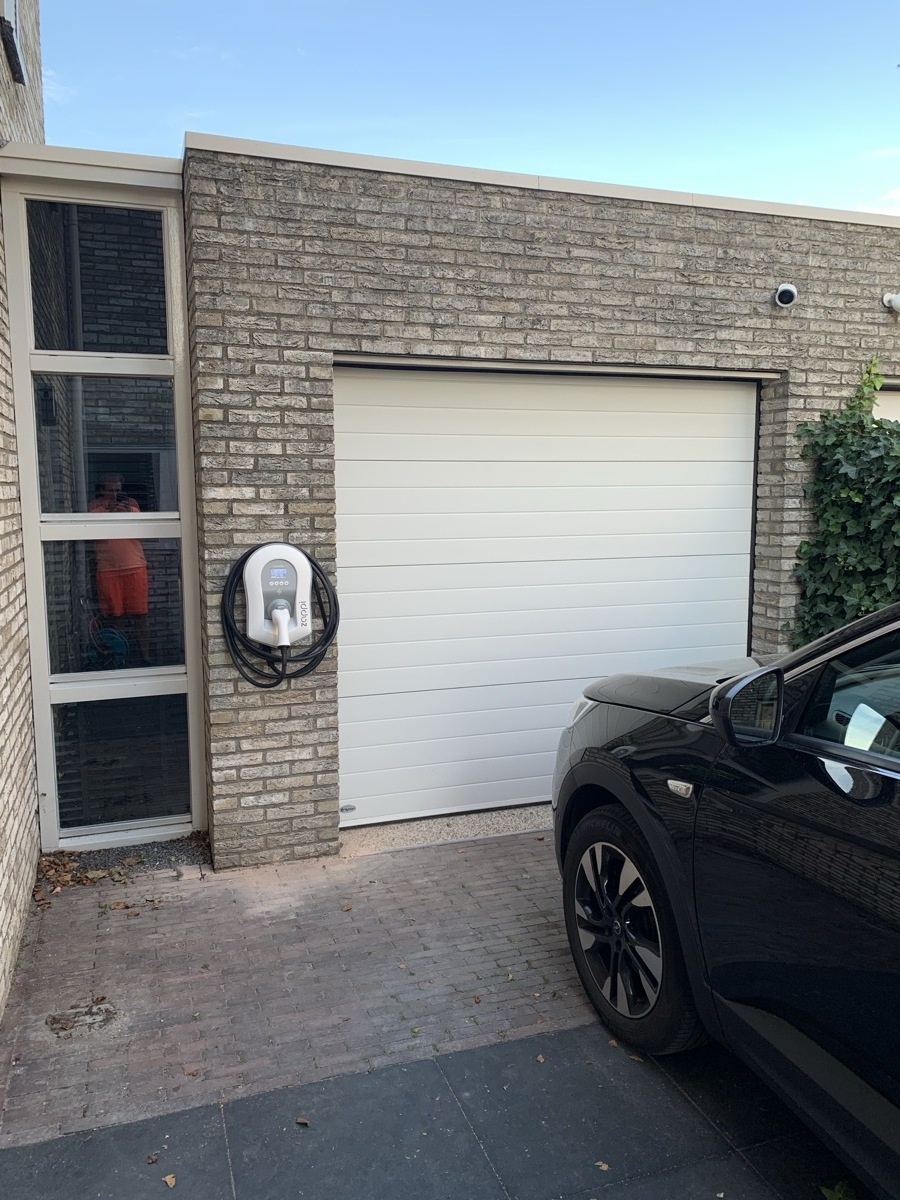 Afbeeldingslocatie: https://tweakers.net/i/uX0KJfiMAwaFcuKnXT95aVrGLME=/fit-in/4920x3264/filters:max_bytes(3145728):no_upscale():strip_icc():strip_exif()/f/image/DV14oUqIjsY7zgxm4GSl14Dc.jpg?f=user_large