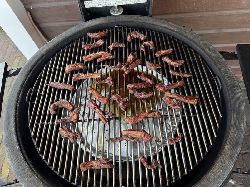 Afbeeldingslocatie: https://tweakers.net/i/uXNBuTaj4z6YL7ZZMRjBq7LASc4=/800x/filters:strip_icc():strip_exif()/f/image/slROLuM0TIlCUoDBF8YVt6xc.jpg?f=fotoalbum_large