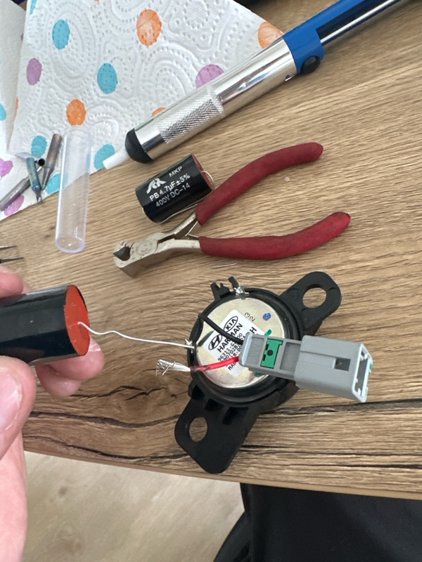 Afbeeldingslocatie: https://tweakers.net/i/uY8yaqQ2sZQ8eTvEooV-6B_wHJE=/x800/filters:strip_icc():strip_exif()/f/image/z4yZ0kWuh2jhhzeISc2i7ZTB.jpg?f=fotoalbum_large