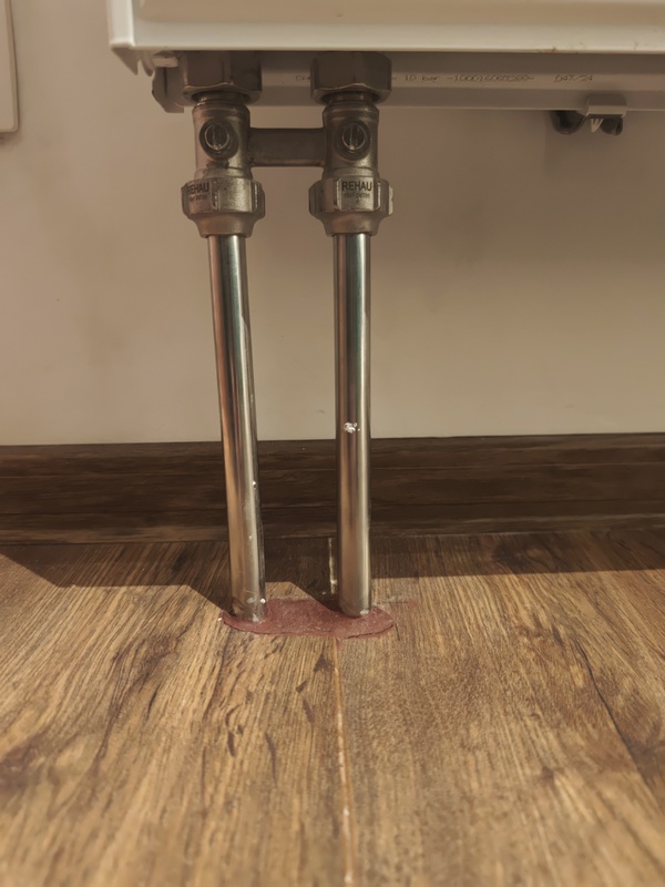 Afbeeldingslocatie: https://tweakers.net/i/ub2QFt5-7kELBfL5zpF93_vnMpU=/x800/filters:strip_icc():strip_exif()/f/image/cgoEzOn6AjCzzBU0ZhM56UjN.jpg?f=fotoalbum_large