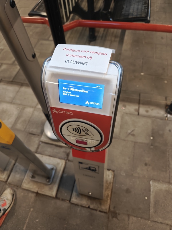 Afbeeldingslocatie: https://tweakers.net/i/ueK4g180Lew0Vk1ZFAoeVJEYFWA=/x800/filters:strip_icc():strip_exif()/f/image/XscCnTofoO0zyDGQBfXWk0lW.jpg?f=fotoalbum_large