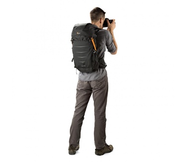 Lowepro Sport BP 300 AW II