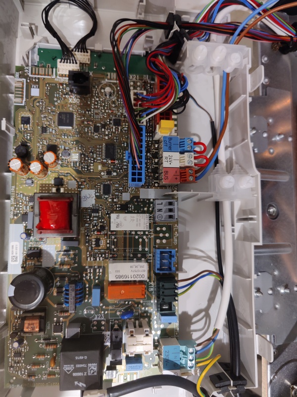 Afbeeldingslocatie: https://tweakers.net/i/ugqDIIYFk7yowO5y0GQgyOgu8UQ=/x800/filters:strip_icc():strip_exif()/f/image/FsCQ8GvClIbiZ0KNE0sWiezE.jpg?f=fotoalbum_large