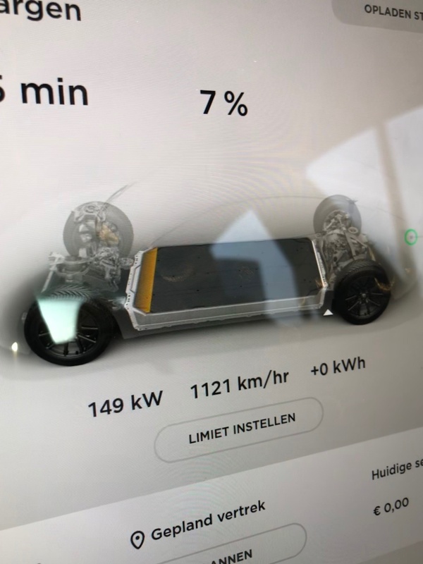 Afbeeldingslocatie: https://tweakers.net/i/uhbT1E_FM75fynimAIq7Ql5dfwI=/x800/filters:strip_icc():strip_exif()/f/image/gdsqc4fbzSFXJn097nD6a5NX.jpg?f=fotoalbum_large