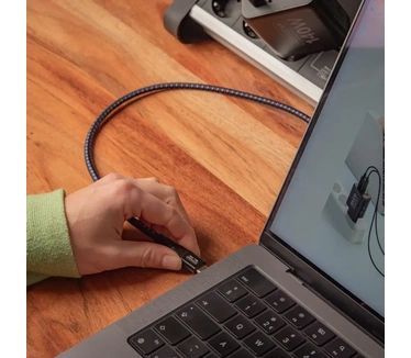 Mojogear USB-C naar USB-C kabel 240W 40Gbps USB 4.0 - 1.5m Zwart