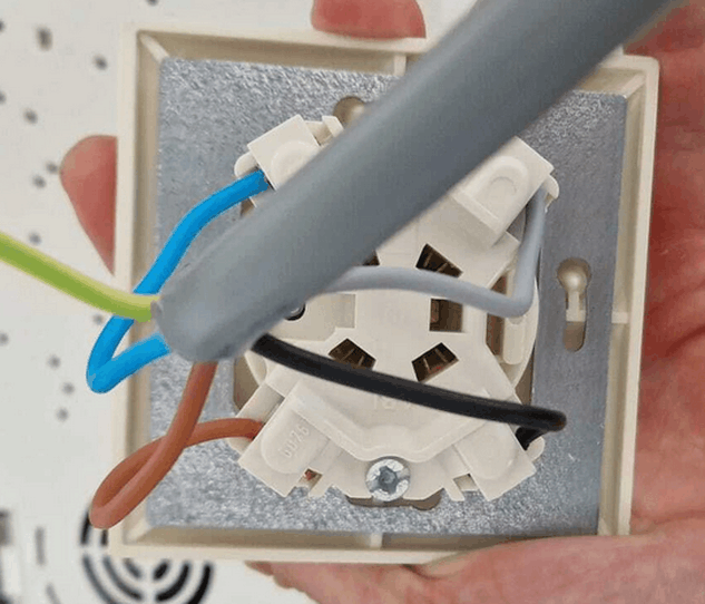 Afbeeldingslocatie: https://tweakers.net/i/urvqXpDD52KjKB0GRgWwOMADdLA=/full-fit-in/4000x4000/filters:no_upscale():fill(white):strip_exif()/f/image/JlJ4QnuzSG5mYPhFu6j2bkml.png?f=user_large