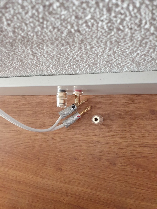Afbeeldingslocatie: https://tweakers.net/i/uv7MY8UN8Hk2EGVYOL-mYRQmek4=/x800/filters:strip_icc():strip_exif()/f/image/LoIkxw8xFSLeVBveRoVKUMkp.jpg?f=fotoalbum_large