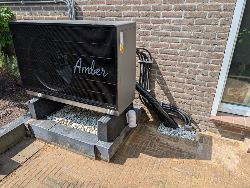 Afbeeldingslocatie: https://tweakers.net/i/uvBBXMa00Gp87g-t5U5dOeoJQ4U=/800x/filters:strip_icc():strip_exif()/f/image/PxF1LJVczKIzjSzICcxvebJk.jpg?f=fotoalbum_large