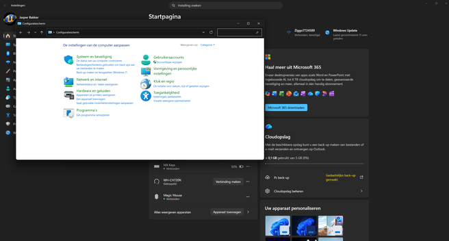 Windows 11 Configuratiescherm en Instellingenscherm. Beeld: Tweakers