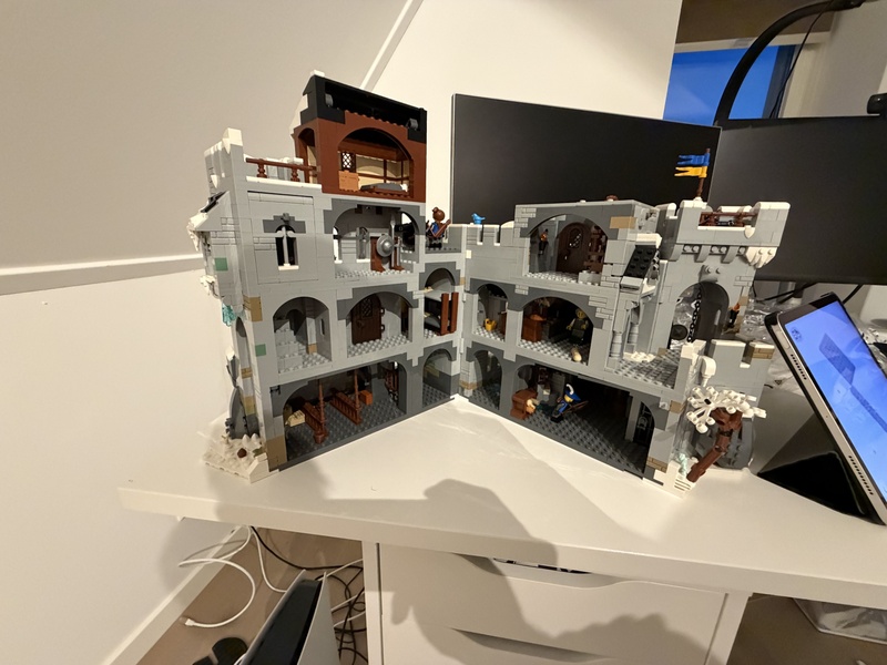 Afbeeldingslocatie: https://tweakers.net/i/v-H62yhlcsWE19Eer1Y6gO6wsyU=/800x/filters:strip_icc():strip_exif()/f/image/IE7uBAg5TiuPaE8VYWP7olsO.jpg?f=fotoalbum_large