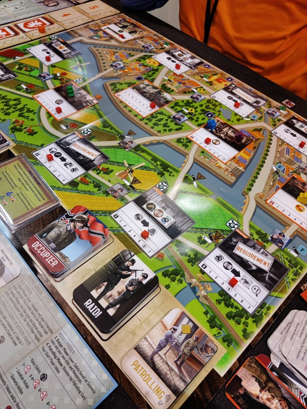 Afbeeldingslocatie: https://tweakers.net/i/v-eaIe4e8wnRagM4ttc77gQcpxc=/x800/filters:strip_icc():strip_exif()/f/image/IzE29nLPViMDIpanZxF2vOG4.jpg?f=fotoalbum_large