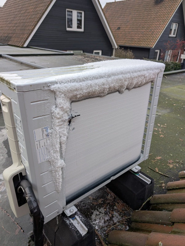 Afbeeldingslocatie: https://tweakers.net/i/v29-NJDda_PZ54KThtC1MD9dIZw=/x800/filters:strip_icc():strip_exif()/f/image/hrIQXkq8lSBRL2ZlvAcODNfc.jpg?f=fotoalbum_large