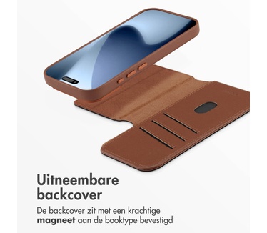 Accezz Leather Bookcase 2-in-1 met MagSafe