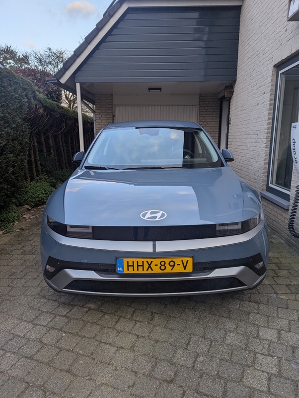 Afbeeldingslocatie: https://tweakers.net/i/v9pSu1ofiSjxXVcUEh4waiI12J4=/x800/filters:strip_icc():strip_exif()/f/image/pJ9VYZCXdU3R8PbAXg1kZXqz.jpg?f=fotoalbum_large