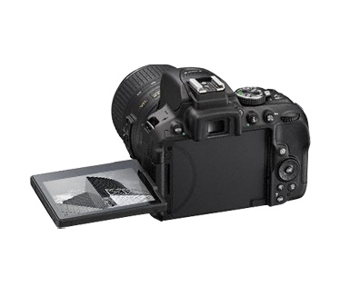 Nikon D5300 + AF-S DX 18-105mm f/3.5-5.6G ED VR Zwart