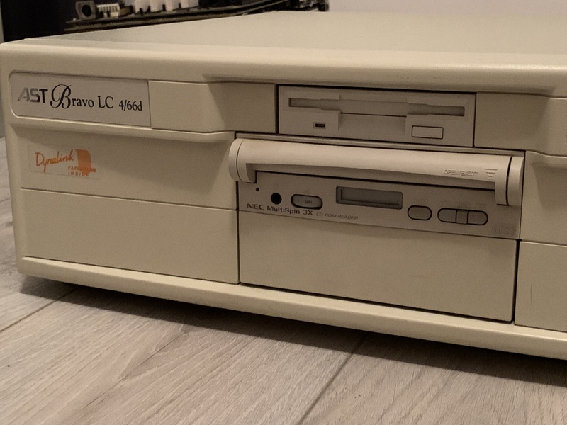 Afbeeldingslocatie: https://tweakers.net/i/vEYWIWRZWGTd9lzELMW5ao1n3Q4=/800x/filters:strip_icc():strip_exif()/f/image/yKt3Ynvd9cC6itPhVACza73Q.jpg?f=fotoalbum_large
