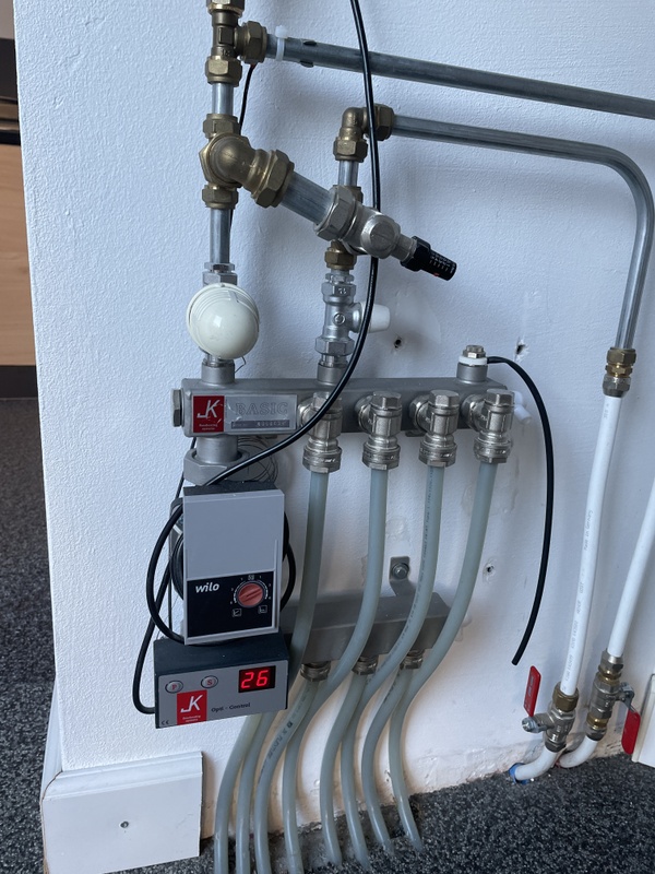 Afbeeldingslocatie: https://tweakers.net/i/vG_0AfJFvspr_RjrZHEzJyybxJw=/x800/filters:strip_icc():strip_exif()/f/image/caKfn2QpocBG2HnqAG1NsGx6.jpg?f=fotoalbum_large