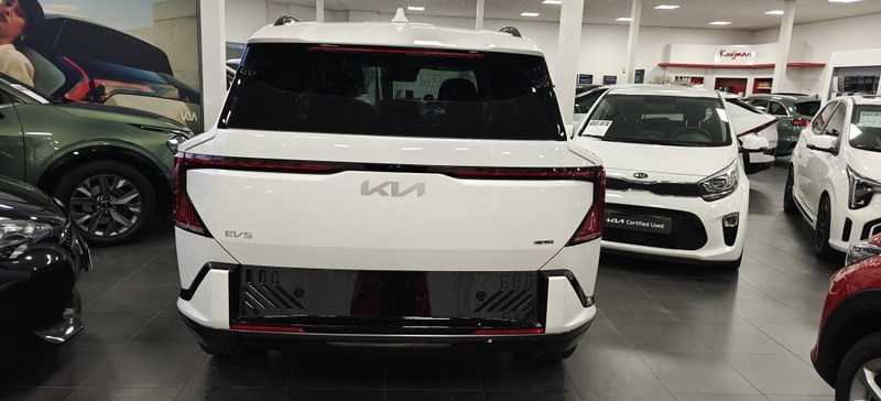 Afbeeldingslocatie: https://tweakers.net/i/vHfDDtK4CK16_ll98HHin-Kpk3g=/800x/filters:strip_icc():strip_exif()/f/image/GwF9nMSYjM1JQn7IcpWVUpXD.jpg?f=fotoalbum_large