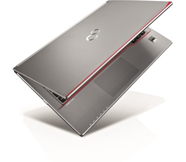 Fujitsu Lifebook E744 (VFY:E7440MXE11NL)