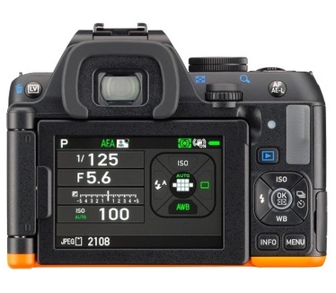 Pentax K-S2 + DA HD 18-50mm F4-5.6 DC WR RE Oranje/Zwart