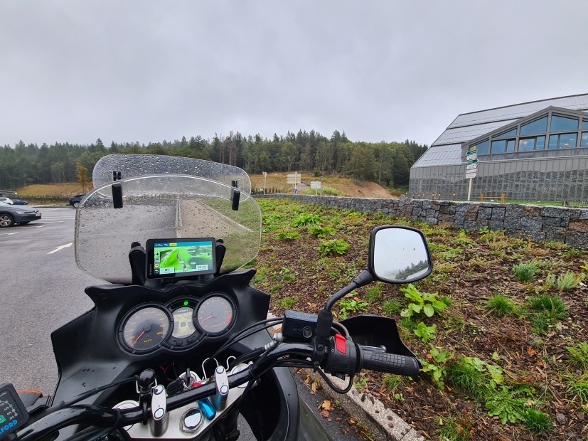 Afbeeldingslocatie: https://tweakers.net/i/vUgtS9UrraxJN8vMquvszETOCko=/full-fit-in/4920x3264/filters:max_bytes(3145728):no_upscale():strip_icc():fill(white):strip_exif()/f/image/yOzlgKiiLOSPyrMCQMOS3MSv.jpg?f=user_large