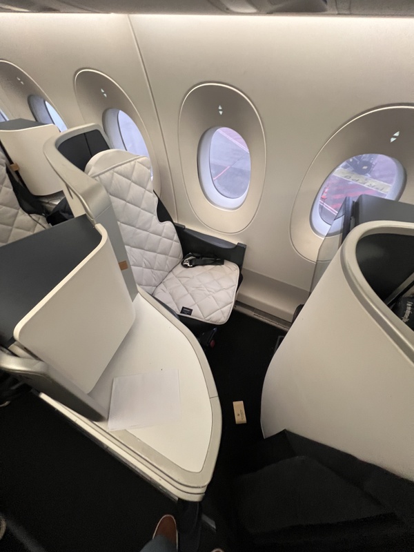 Afbeeldingslocatie: https://tweakers.net/i/vY26QCoj-NQi-kAs9ii3APFz0Kc=/x800/filters:strip_icc():strip_exif()/f/image/Gq7IQeCqZqiHM1ybbaURD05W.jpg?f=fotoalbum_large