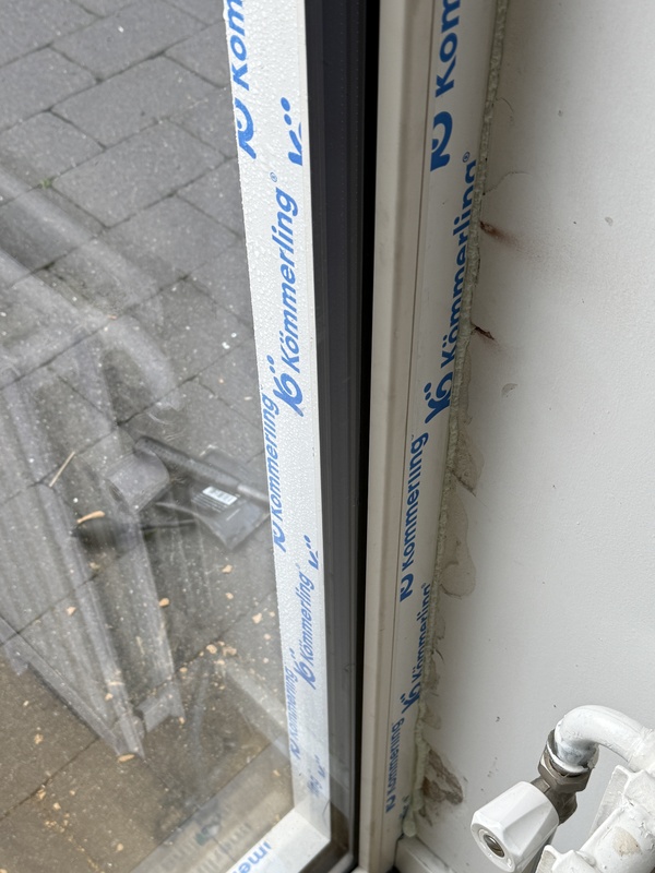 Afbeeldingslocatie: https://tweakers.net/i/vaDl-lPcoguGhdGv0szbaUayIIU=/x800/filters:strip_icc():strip_exif()/f/image/VA3UFNAfnvfAnKDbtiBE0JJk.jpg?f=fotoalbum_large