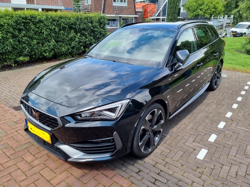 Afbeeldingslocatie: https://tweakers.net/i/vjIUh5norEqT60l8Is9mI_ttNyA=/800x/filters:strip_icc():strip_exif()/f/image/MGjnc0YVAAzffU2EKDAcWyRC.jpg?f=fotoalbum_large