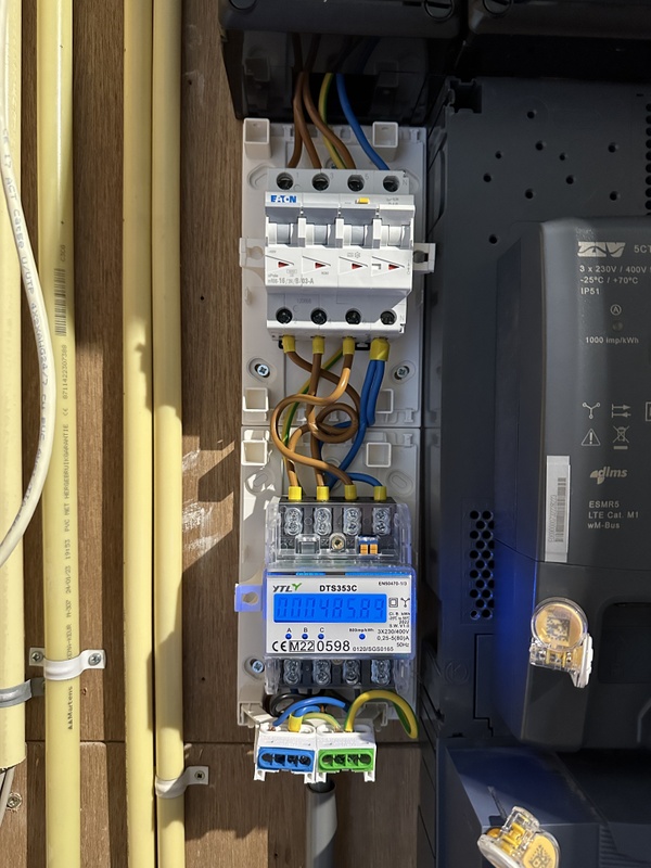 Afbeeldingslocatie: https://tweakers.net/i/vliPzyHKd0YTfVBL1hht7q-Rmxo=/x800/filters:strip_icc():strip_exif()/f/image/N8XzxAyBZWHMZA9BdFdfQ3r3.jpg?f=fotoalbum_large