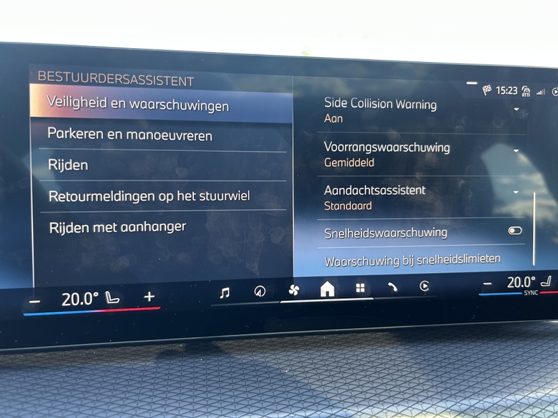 Afbeeldingslocatie: https://tweakers.net/i/vnf47aMJK7c57GLZD8p2D0nO9Ug=/800x/filters:strip_icc():strip_exif()/f/image/BYFbuGQJAno8ulohjgmb2PqH.jpg?f=fotoalbum_large